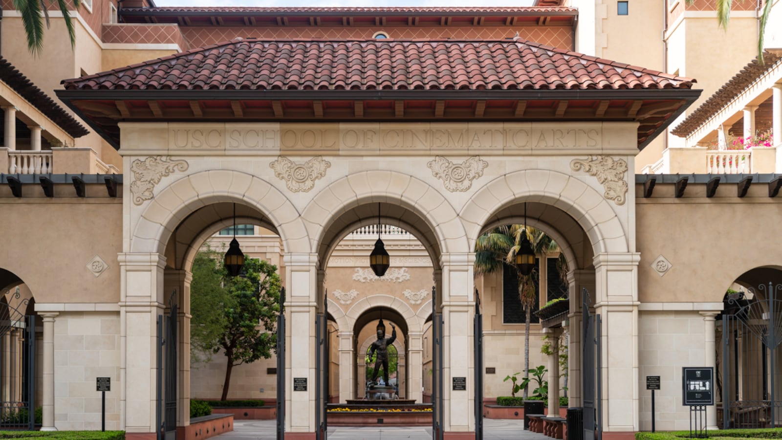 Congratulations To Sca Expanded Animation Research Practice Alum Xindi Zhang 25 On Winning Gold At The 52Nd Student Academy Awards In The Alternative Experimental Category For Her Mfa Thesis Film The Song