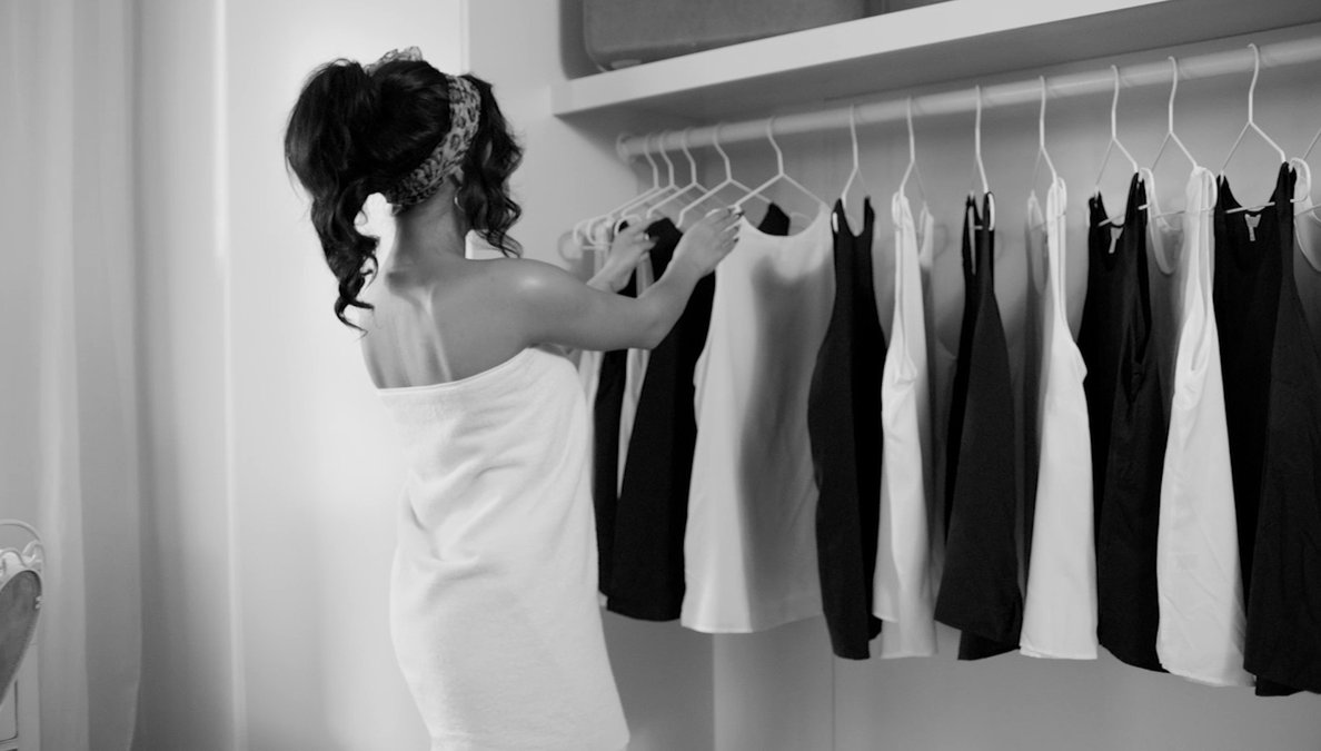 Every Fashionista Must Have A Ruched Dress In Her Wardrobe A Short