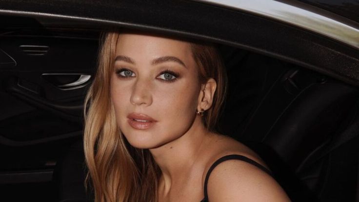 Jennifer Lawrence Fans Stunned By Nude Wrestling Scene In Her New Movie Indy100