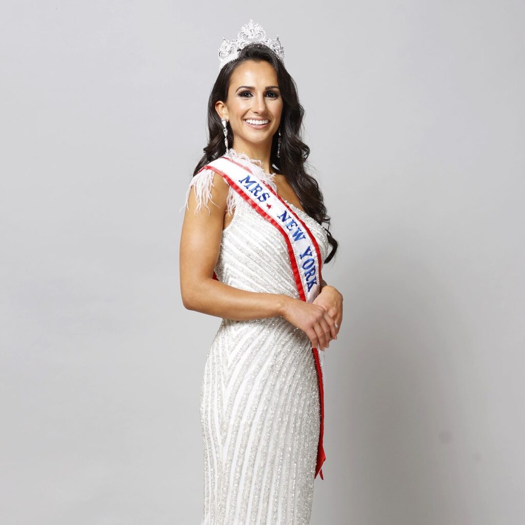 Mrs New York American 2021 Diana Meyer Mrs New York America 2024 Pageant Miss New York