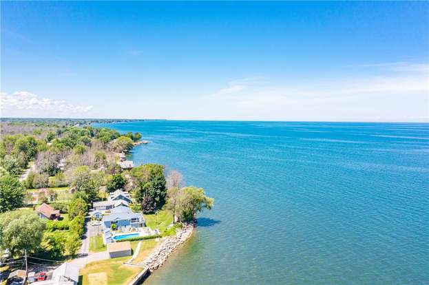 5 Best Nude Beaches in NYC