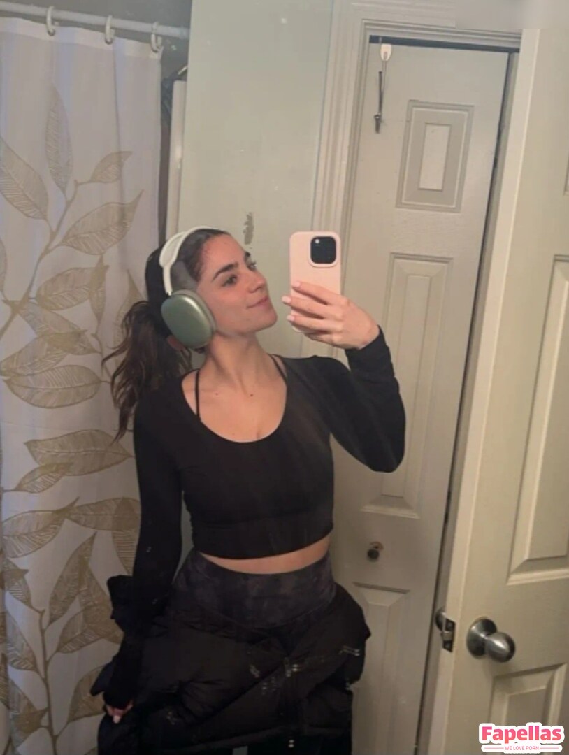 Sofia Crnilovic I Finally Bought A Denim Jacket Instagram