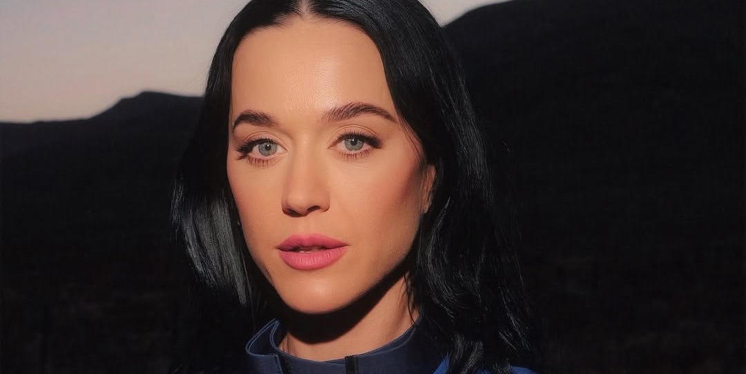 This 9 99 Setting Spray Is What Kept Katy Perry Amp 39 S Glam Makeup Intact When Blasting Through